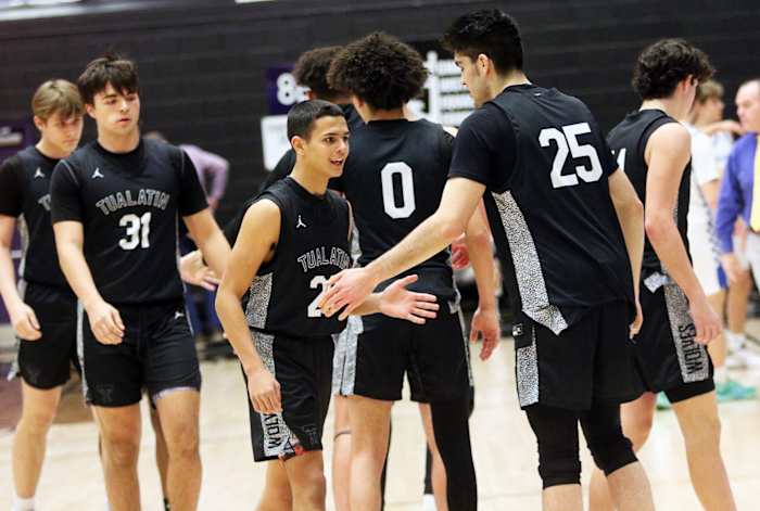 a Tualatin Barlow 6A Oregon boys basketball quarterfinal 2024 Dan Brood 50